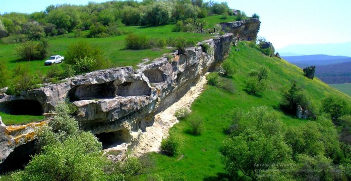 Пещерный город Бакла (пос. Скалистое), история и фото городища Пещерный город Бакла (пос. Скалистое), история, фото