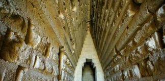 Царский курган гробница в Керчи, «Восточно-Крымский историко-культурный музей-заповедник» Царский курган гробница в Керчи, «Восточно-Крымский историко-культурный музей-заповедник»