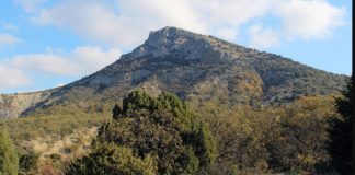 Гора Ай-Георгий (Манджил-Кая), высшая точка хребта Токлук, г.Судак Гора Ай-Георгий (Манджил-Кая), высшая точка хребта Токлук, г.Судак