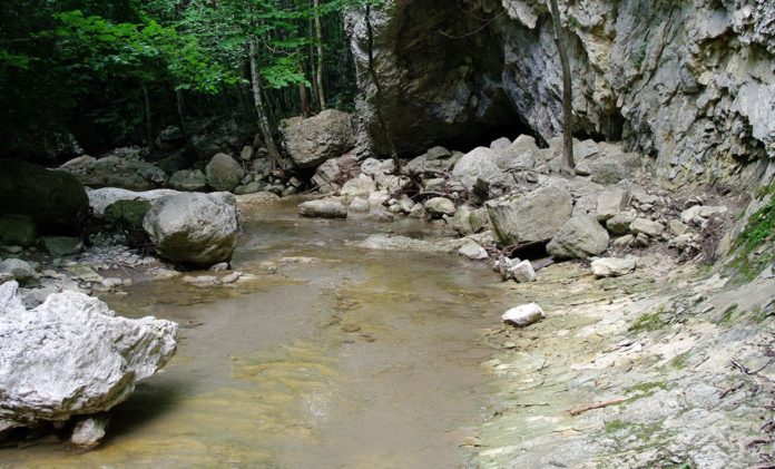 Ущелье Кок-Асан (Малый Крымский каньон), Белогорье Ущелье Кок-Асан (Малый Крымский каньон), Белогорье