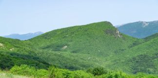 Горный хребет Курушлюк-Бурун (Курушлюк) в Большом каньоне Крыма Горный хребет Курушлюк-Бурун (Курушлюк)