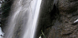 Водопад Сладкая парочка на реке Люка, пос. Васильевка Водопад Сладкая парочка на реке Люка