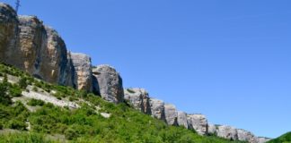 Скалы Биюк-Сюрень-Таулары, село Танковое Скалы Биюк-Сюрень-Таулары, село Танковое