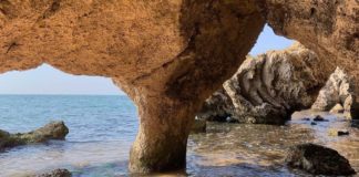 Бухта Космонавтов на Азовском море в Щелкино (Крым) Бухта Космонавтов, Щелкино (Крым)