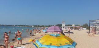 Бесплатный пляж Супер-Аква (Лимановка) в п.Заозерное (Евпатория), активный морской отдых Бесплатный пляж Супер-Аква (Лимановка) в п.Заозерное (Евпатория), активный морской отдых