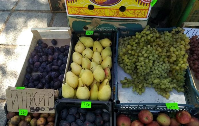 Цены на фрукты и овощи в Мисхоре — на набережной и в супермаркете, сентябрь 2018 Цены на фрукты и овощи в Мисхоре - на набережной и в супермаркете, сентябрь 2018
