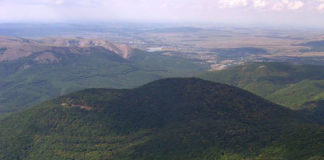 Гора Юки-Тепе (высота «1025»), место боевой славы, Алушта Гора Юки-Тепе (высота 1025), место боевой славы, Алушта