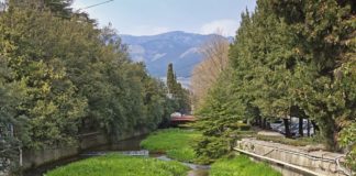 Река Дерекойка (Путамица, Бал-Алма) на Южном берегу Крыма Река Дерекойка (Путамица, Бал-Алма) на Южном берегу Крыма