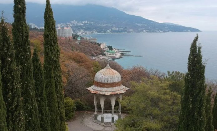 «Турецкая беседка» в Ливадии, Старом Ливадийском дворце, творение архитектора Монигетти