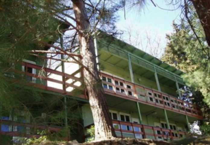 Имение Кёппена, ныне заброшенная турбаза ТОК «Карабах» в селе Малый Маяк, история очередной крымской заброшки Имение Кёппена, ныне заброшенная турбаза ТОК "Карабах" в селе Малый Маяк, история очередной крымской заброшки