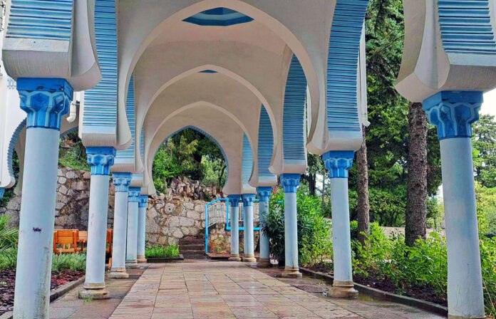 Дворец Дюльбер в Кореизе: путешествие во времени от императорской резиденции до современного санатория Дворец Дюльбер в Кореизе путешествие во времени от императорской резиденции до современного санатория