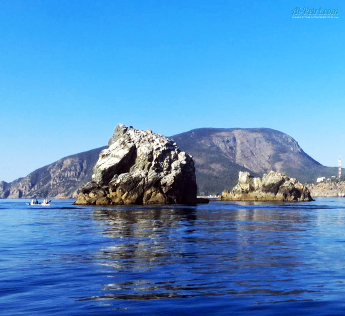 Птичьи-скалы-у-мыса-Плака-Крым