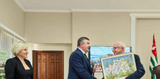 Академик РАН Ю.В. Плугатарь возглавил Совет ботанических садов стран СНГ на прошедшем в Сухуме VII Съезде Академик РАН Ю.В. Плугатарь возглавил Совет ботанических садов стран СНГ на прошедшем в Сухуме VII Съезде