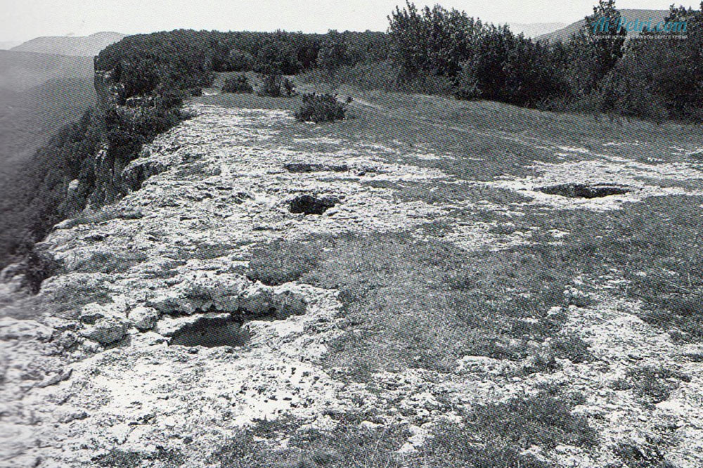 Городище Кыз-Кермен тарапаны виноградные давильни